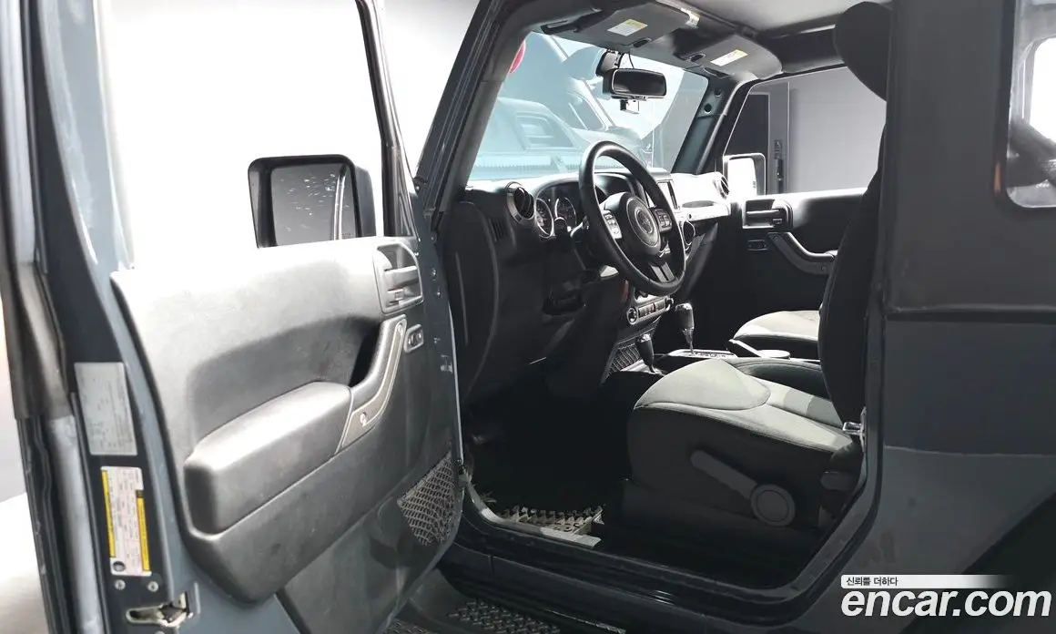 Jeep Wrangler 2017 3.6 автомат (гидро), фото 12