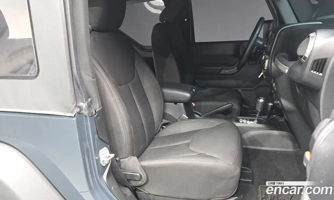 Jeep Wrangler 2017 3.6 автомат (гидро), фото 16