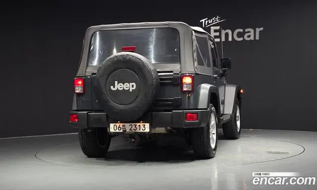 Jeep Wrangler 2017 3.6 автомат (гидро), миниатюра 3