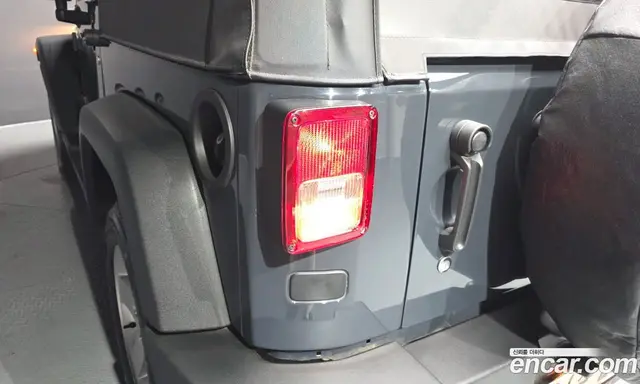 Jeep Wrangler 2017 3.6 автомат (гидро), миниатюра 8
