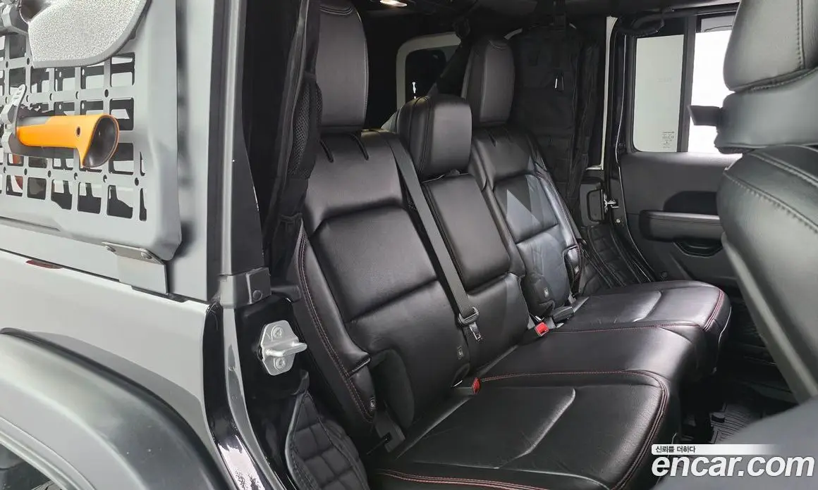 Jeep Wrangler 2018 2.0 автомат (гидро), фото 17 Jeep Wrangler 2018 2.0 автомат (гидро), фото 17