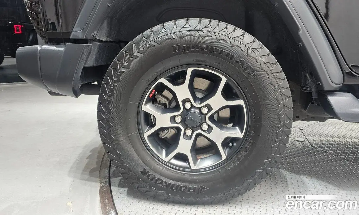 Jeep Wrangler 2018 2.0 автомат (гидро), фото 5 Jeep Wrangler 2018 2.0 автомат (гидро), фото 5