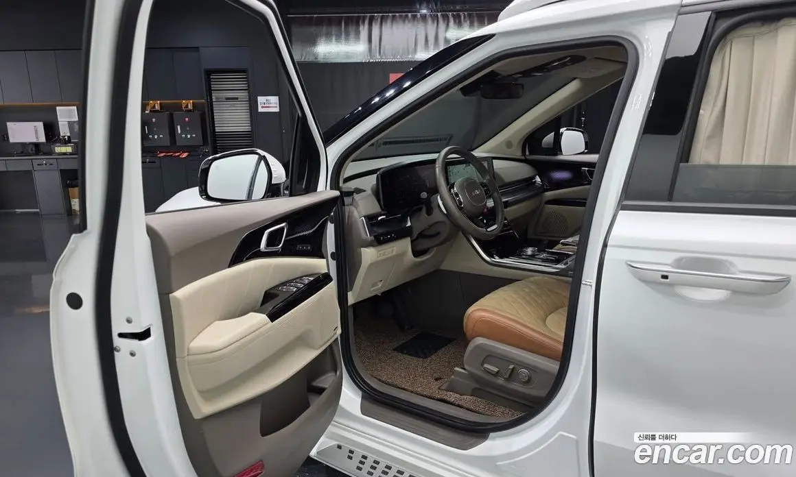 Kia Carnival 2023 2.2 автомат (гидро), фото 12 Kia Carnival 2023 2.2 автомат (гидро), фото 12
