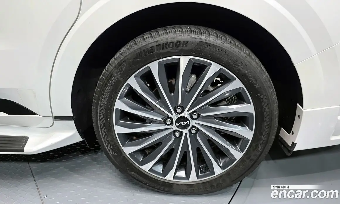 Kia Carnival 2023 3.5 автомат (гидро), фото 7 Kia Carnival 2023 3.5 автомат (гидро), фото 7