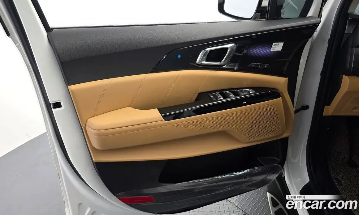 Kia Carnival 2023 2.2 автомат (гидро), фото 14