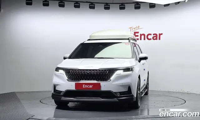 Kia Carnival 2023 2.2 автомат (гидро), миниатюра 3