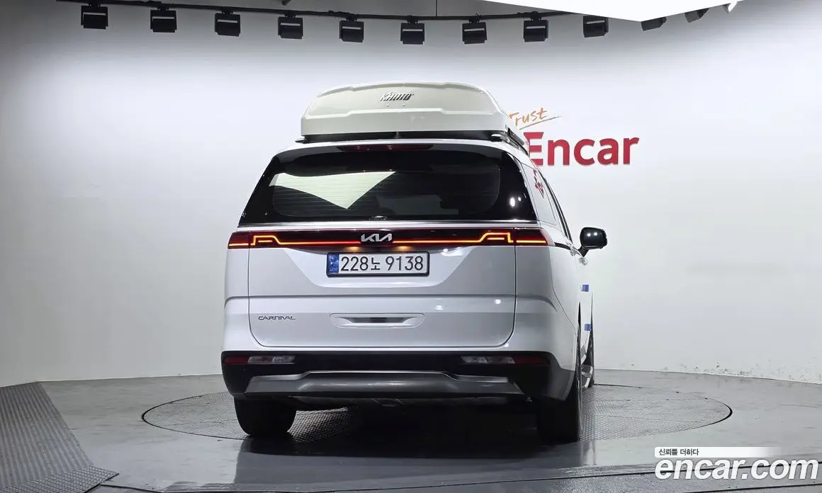 Kia Carnival 2023 2.2 автомат (гидро), фото 4