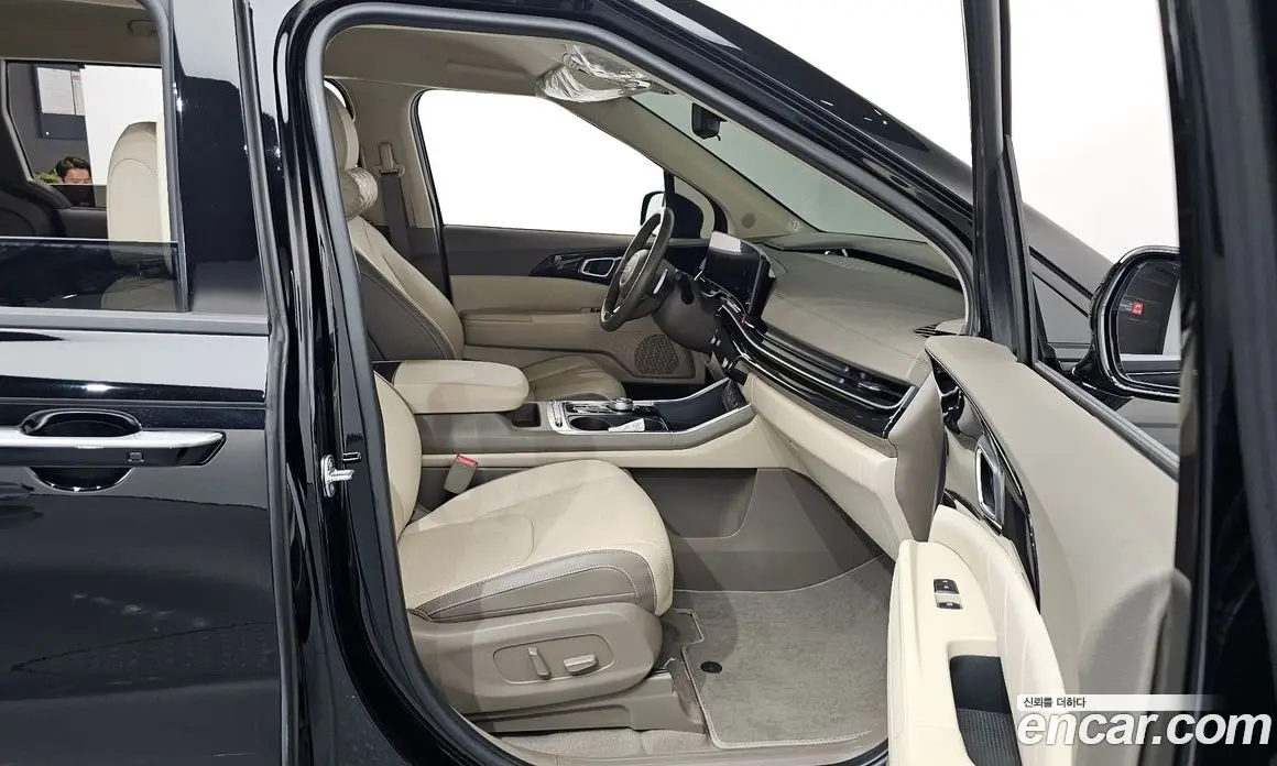 Kia Carnival 2024 2.2 автомат (гидро), фото 16