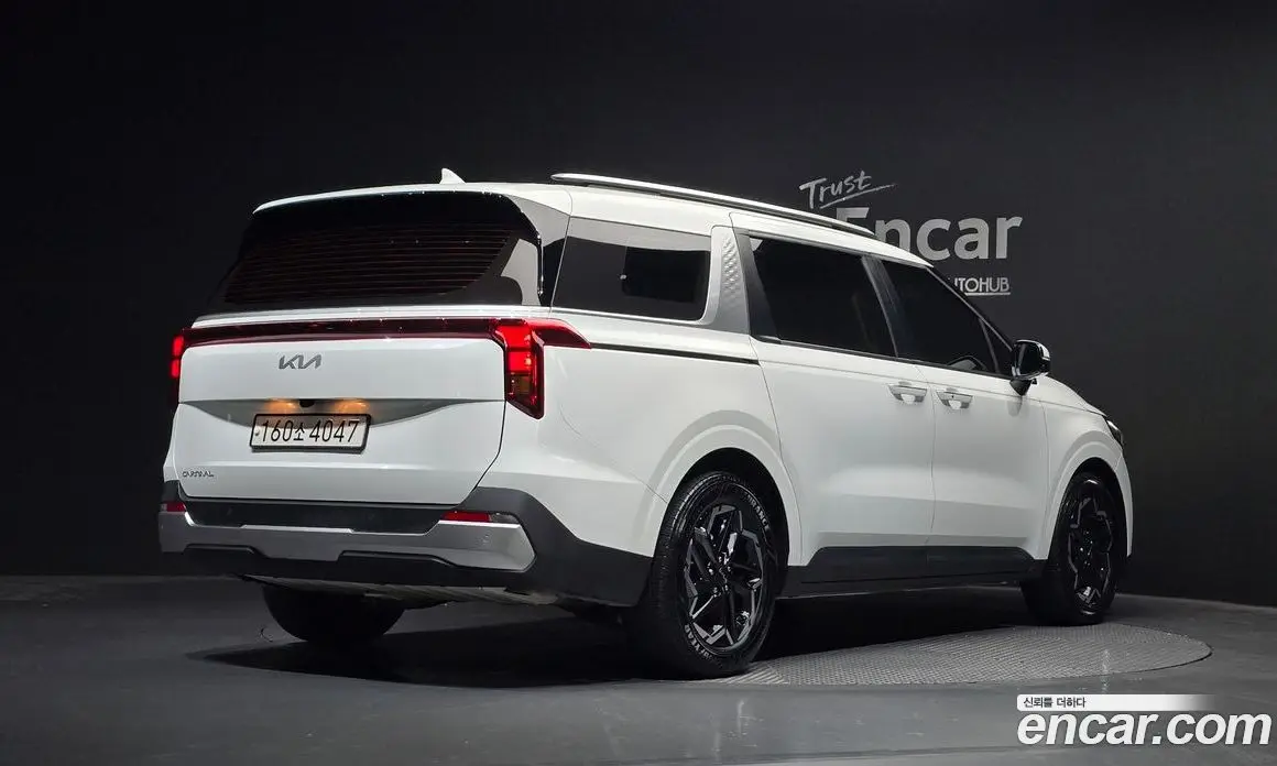 Kia Carnival 2025 2.2 автомат (гидро), фото 2 Kia Carnival 2025 2.2 автомат (гидро), фото 2