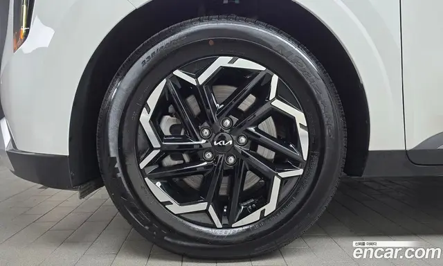 Kia Carnival 2025 2.2 автомат (гидро), миниатюра 5 Kia Carnival 2025 2.2 автомат (гидро), миниатюра 5