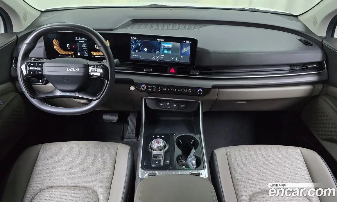 Kia Carnival 2025 2.2 автомат (гидро), фото 10 Kia Carnival 2025 2.2 автомат (гидро), фото 10