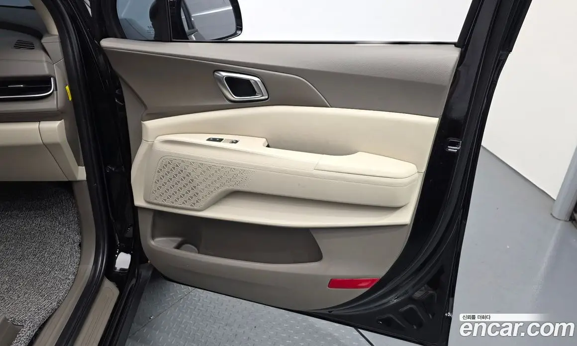 Kia Carnival 2025 2.2 автомат (гидро), фото 13 Kia Carnival 2025 2.2 автомат (гидро), фото 13