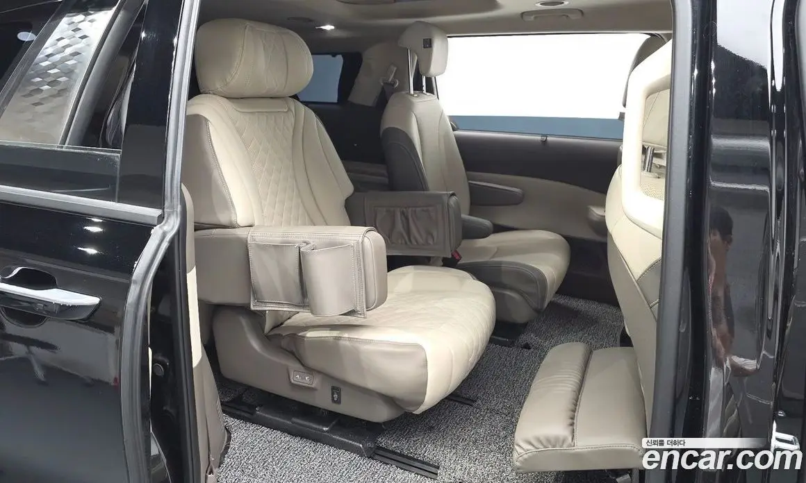 Kia Carnival 2025 2.2 автомат (гидро), фото 16 Kia Carnival 2025 2.2 автомат (гидро), фото 16
