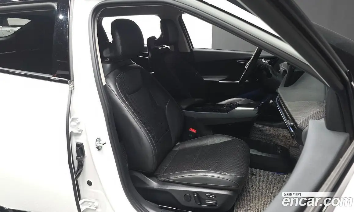 Kia EV6 2025 0.1 автомат (гидро), фото 16 Kia EV6 2025 0.1 автомат (гидро), фото 16