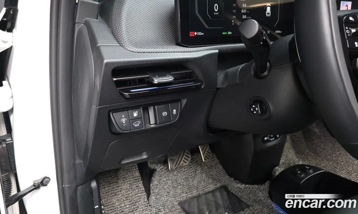 Kia EV6 2025 0.1 автомат (гидро), фото 19 Kia EV6 2025 0.1 автомат (гидро), фото 19