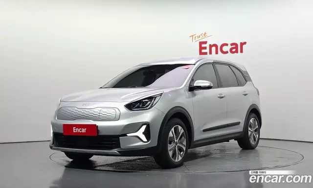 Kia Niro, 2022, 32 302 км Kia Niro, 2022, 32 302 км