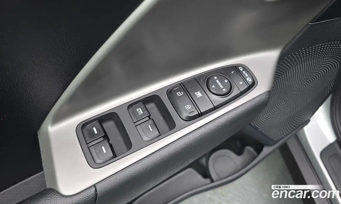 Kia Niro 2022 0.2 автомат (гидро), фото 19