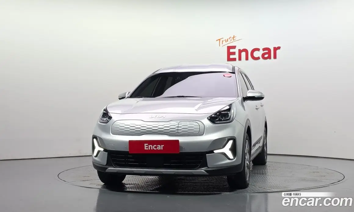 Kia Niro 2022 0.2 автомат (гидро), фото 3