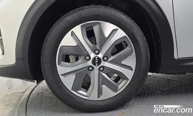 Kia Niro 2022 0.2 автомат (гидро), миниатюра 5