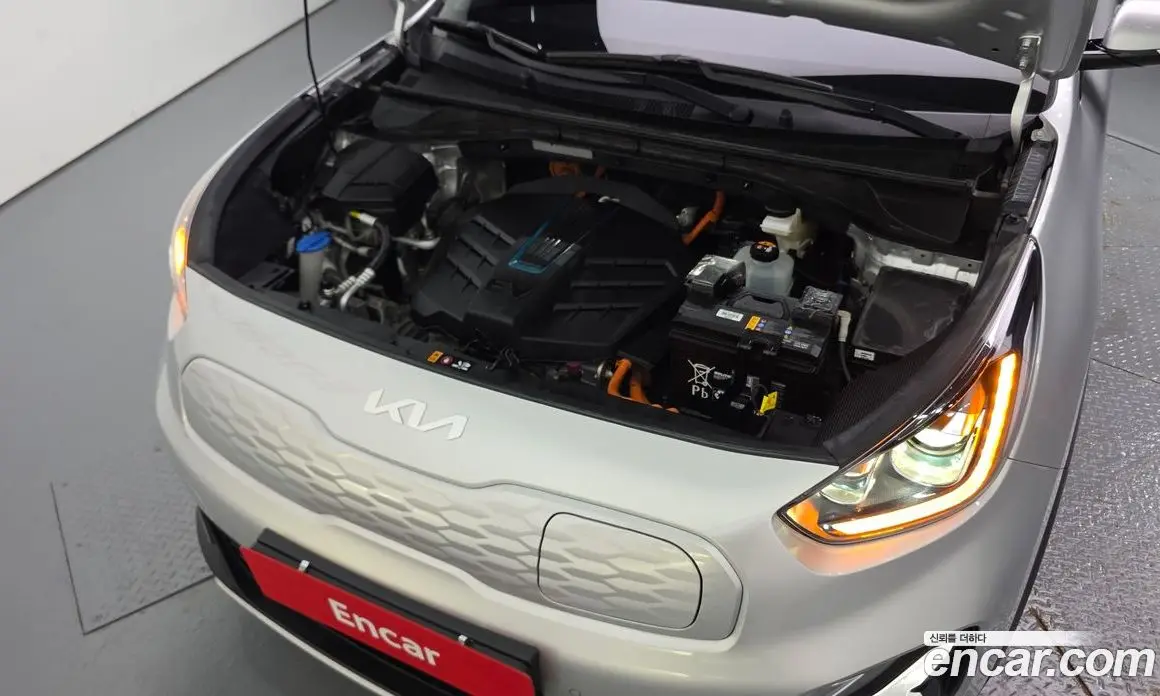 Kia Niro 2022 0.2 автомат (гидро), фото 6