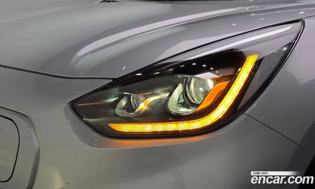 Kia Niro 2022 0.2 автомат (гидро), миниатюра 8