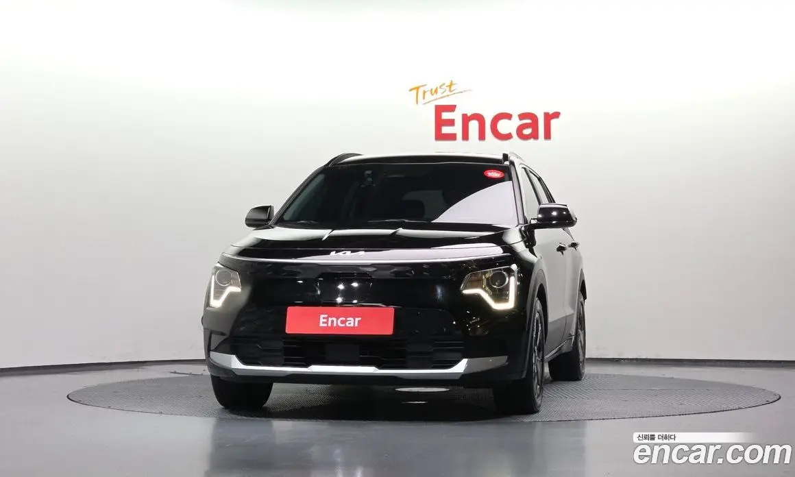 Kia Niro 2023 0.2 автомат (гидро), фото 3