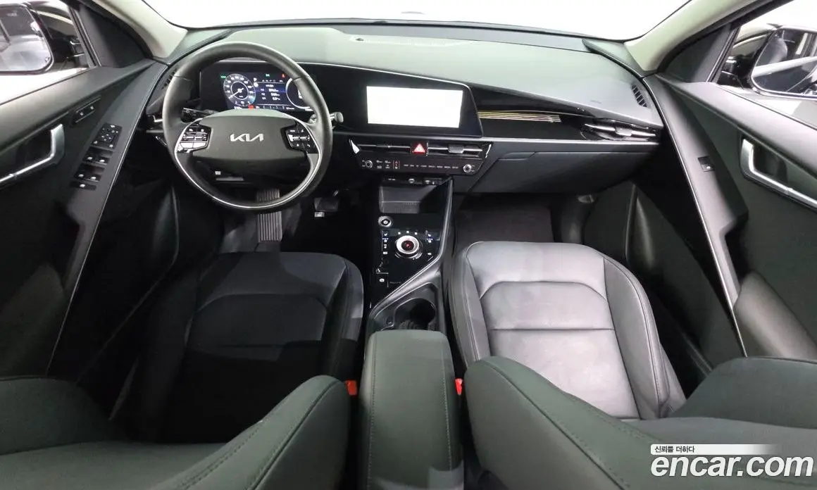 Kia Niro 2023 0.2 автомат (гидро), фото 10