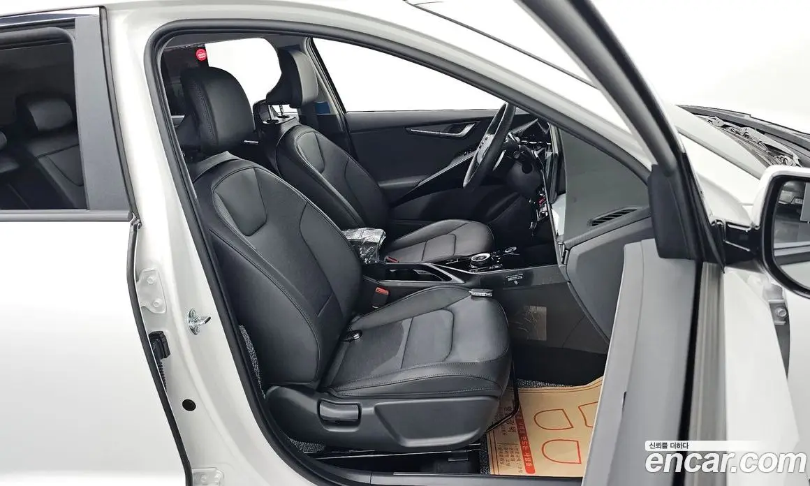 Kia Niro 2026 1.6 автомат (гидро), фото 16 Kia Niro 2026 1.6 автомат (гидро), фото 16
