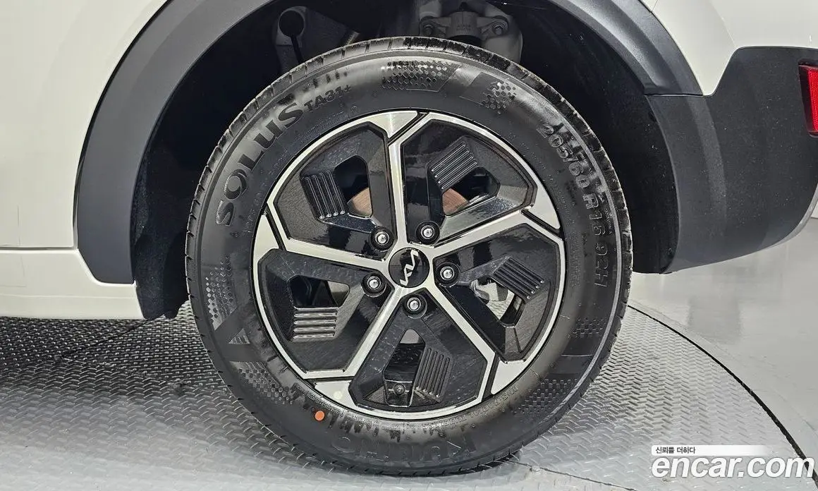 Kia Niro 2026 1.6 автомат (гидро), фото 7 Kia Niro 2026 1.6 автомат (гидро), фото 7