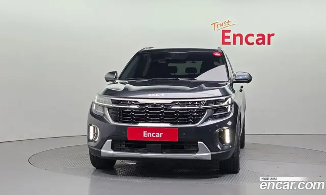Kia Seltos 2022 2.0 автомат (гидро), миниатюра 3