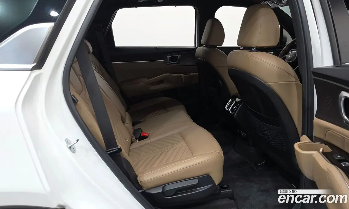 Kia Sorento 2023 2.5 автомат (гидро), фото 17 Kia Sorento 2023 2.5 автомат (гидро), фото 17