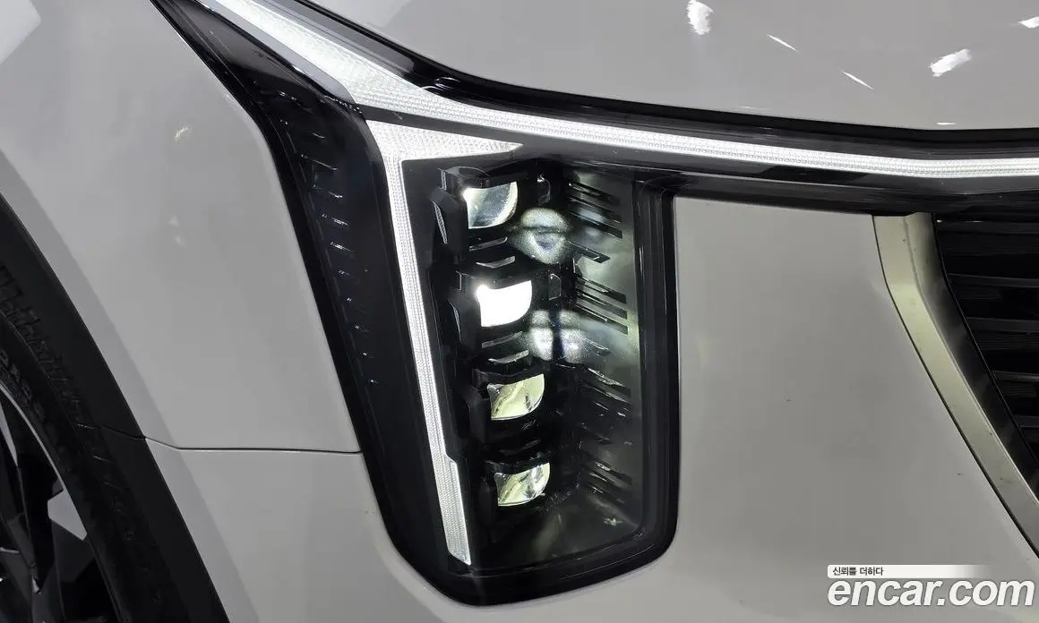 Kia Sorento 2023 2.5 автомат (гидро), фото 8 Kia Sorento 2023 2.5 автомат (гидро), фото 8