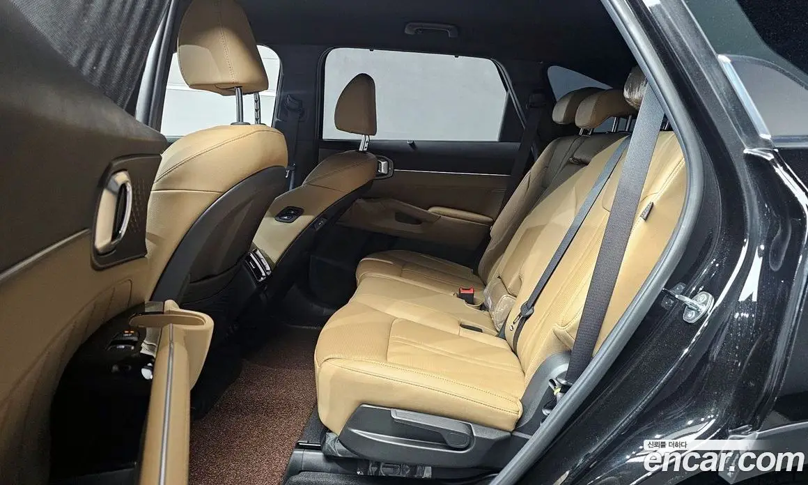 Kia Sorento 2024 2.5 автомат (гидро), фото 18 Kia Sorento 2024 2.5 автомат (гидро), фото 18