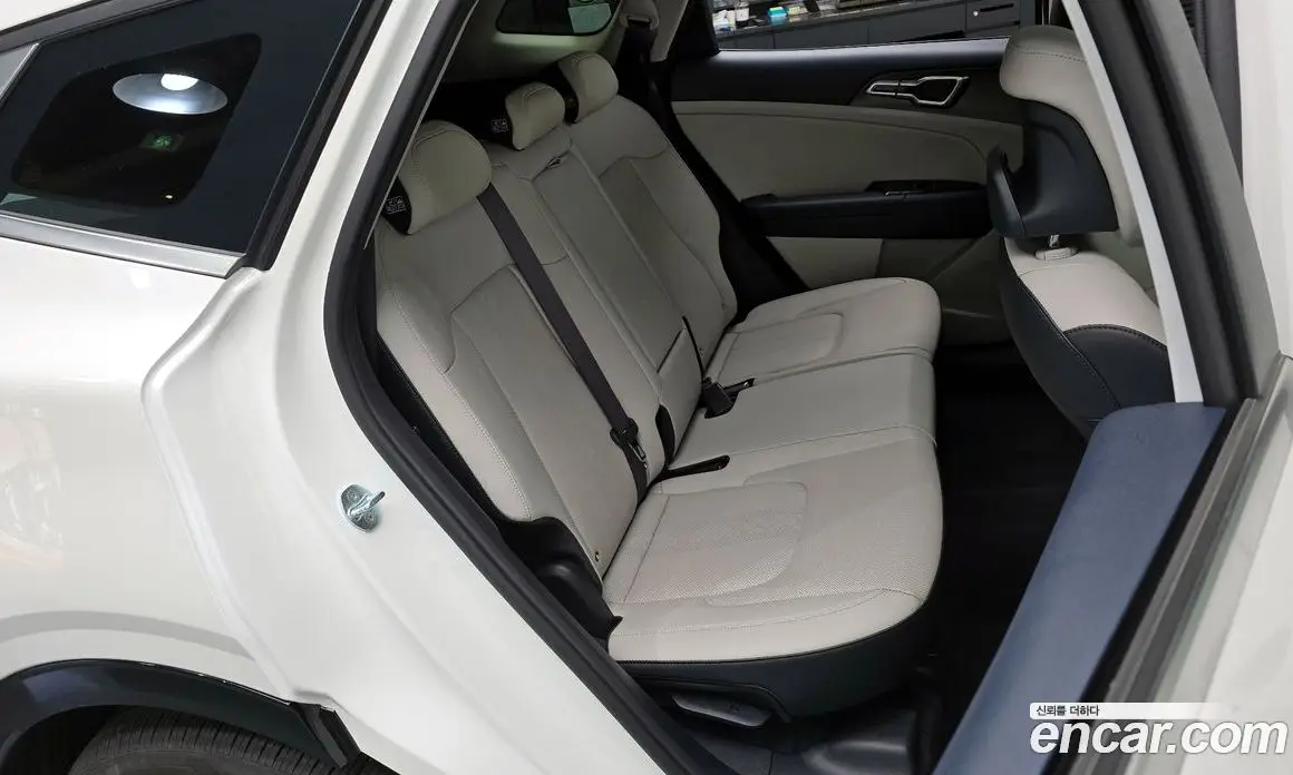 Kia Sportage 2022 2.0 автомат (гидро), фото 17