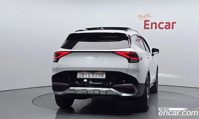 Kia Sportage 2022 2.0 автомат (гидро), миниатюра 3