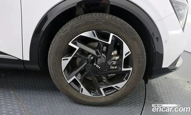 Kia Sportage 2022 2.0 автомат (гидро), миниатюра 6