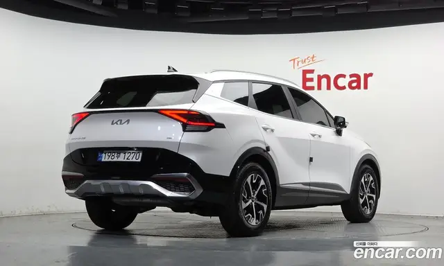 Kia Sportage, 2022, 27 858 км