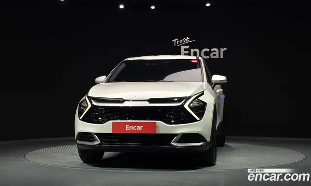 Kia Sportage 2022 1.6 автомат (гидро), миниатюра 3