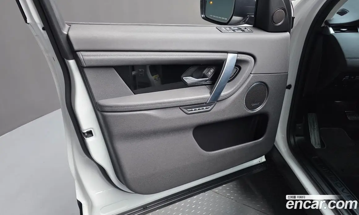 Land Rover Discovery Sport 2020 2.0 автомат (гидро), фото 14