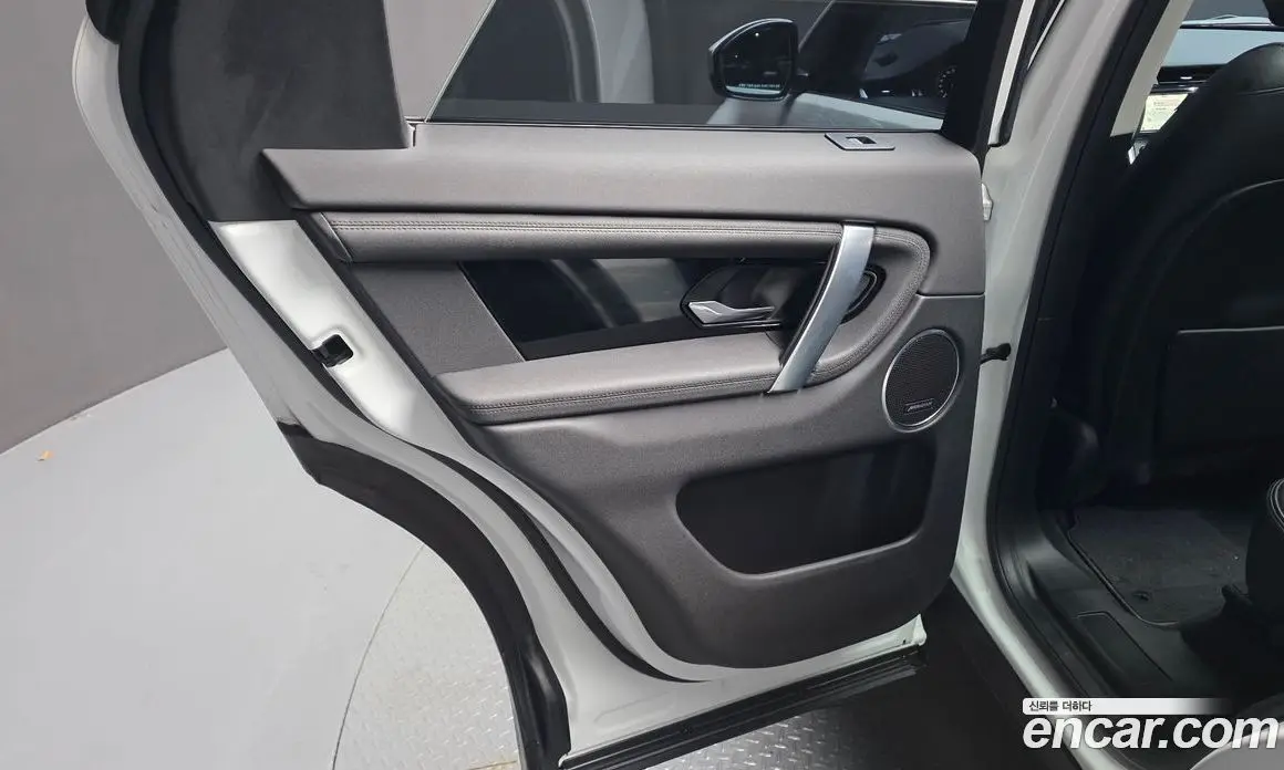 Land Rover Discovery Sport 2020 2.0 автомат (гидро), фото 15