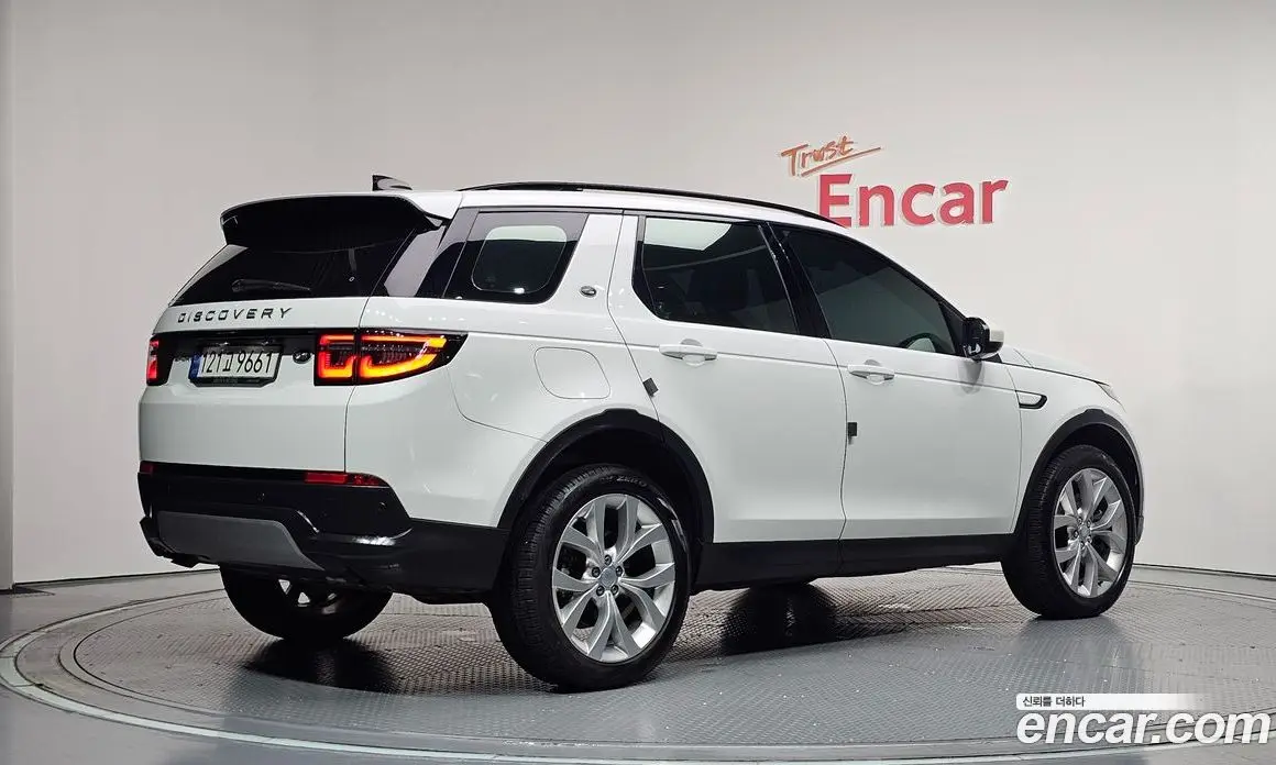 Land Rover Discovery Sport 2022 2.0 автомат (гидро), фото 2 Land Rover Discovery Sport 2022 2.0 автомат (гидро), фото 2
