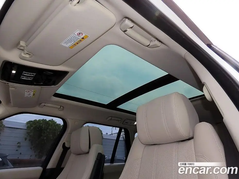 Land Rover Range Rover 2017 4.4 автомат (гидро), фото 18