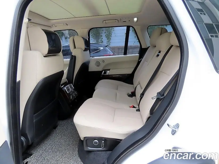 Land Rover Range Rover 2017 4.4 автомат (гидро), фото 8