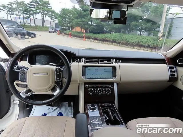 Land Rover Range Rover 2017 4.4 автомат (гидро), миниатюра 9