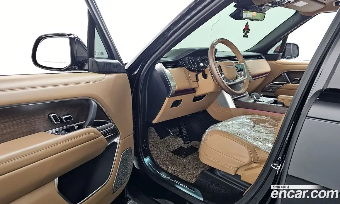 Land Rover Range Rover 2024 4.4 автомат (гидро), фото 13
