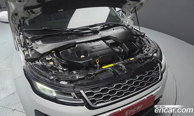 Land Rover Range Rover Evoque 2020 2.0 автомат (гидро), миниатюра 6 Land Rover Range Rover Evoque 2020 2.0 автомат (гидро), миниатюра 6