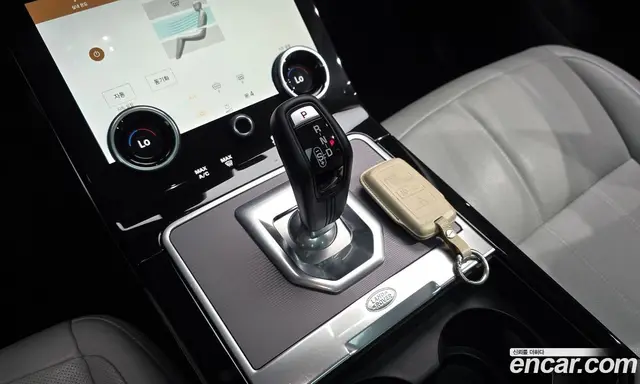Land Rover Range Rover Evoque 2021 2.0 автомат (гидро), миниатюра 12