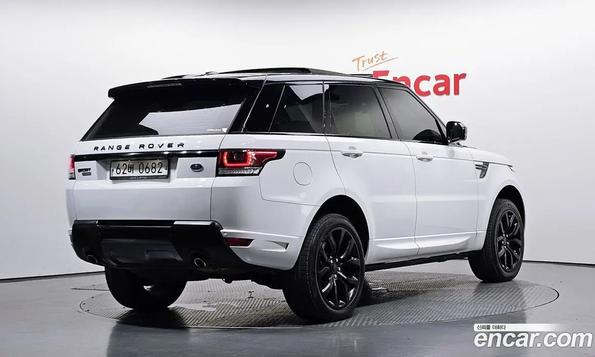Land Rover Range Rover Sport 2016 3.0 автомат (гидро), фото 2 Land Rover Range Rover Sport 2016 3.0 автомат (гидро), фото 2