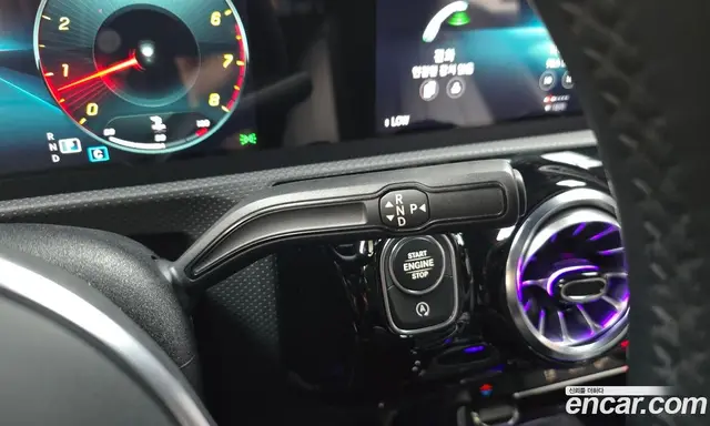 Mercedes-Benz A-Class 2021 2.0 автомат (гидро), миниатюра 11