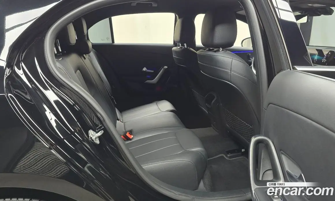 Mercedes-Benz A-Class 2021 2.0 автомат (гидро), фото 16